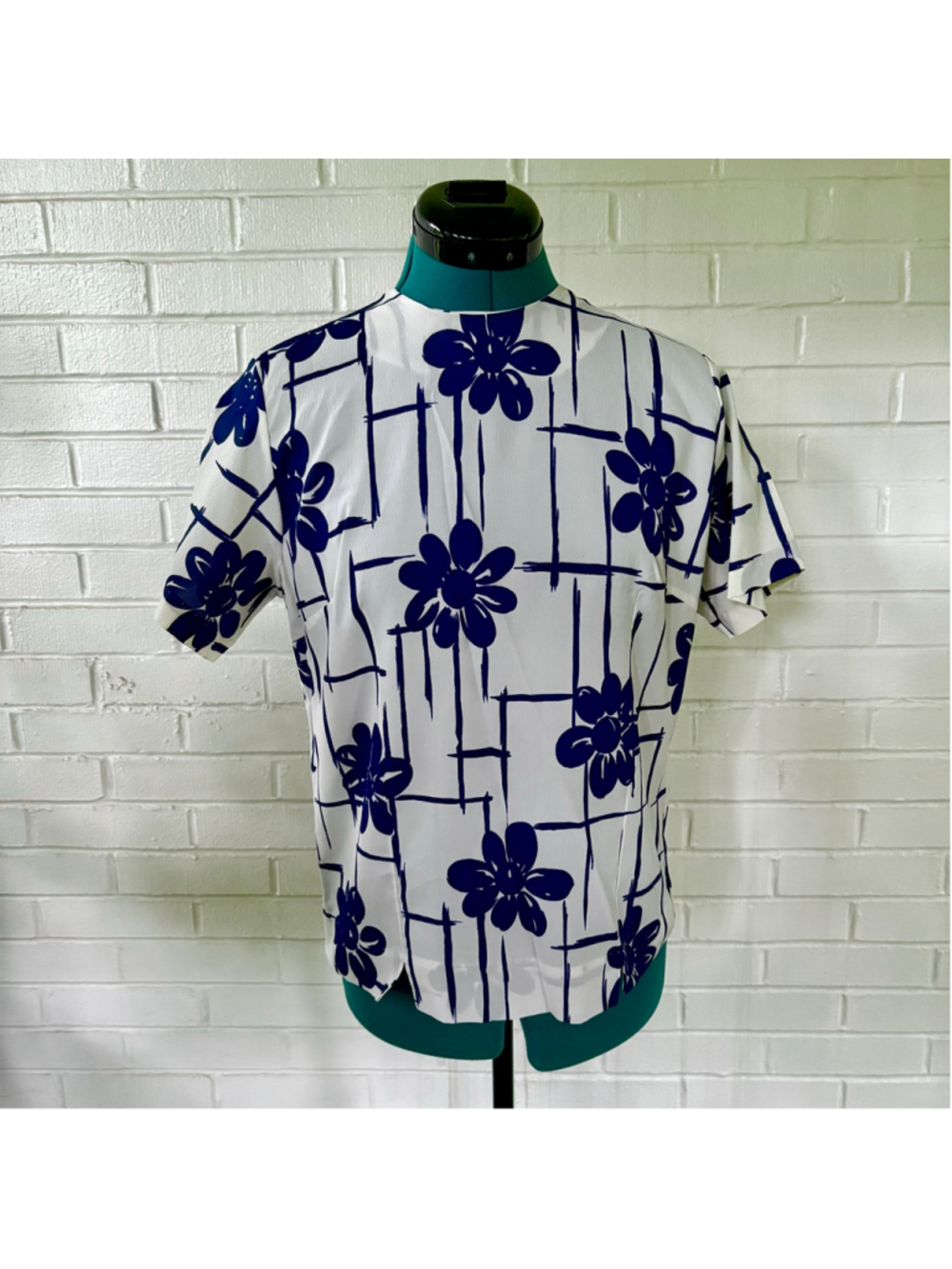 Vintage 70s floral polyester blouse